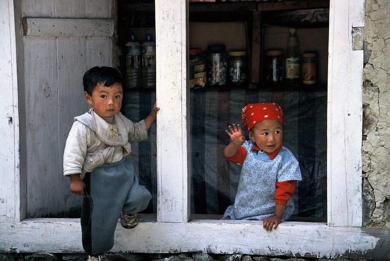 dzieci Nepalu